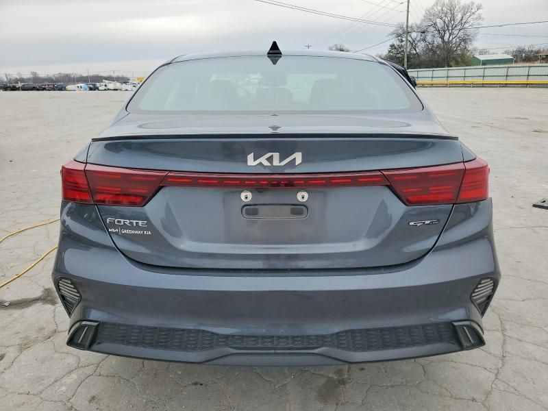 2022 KIA Forte gt Line