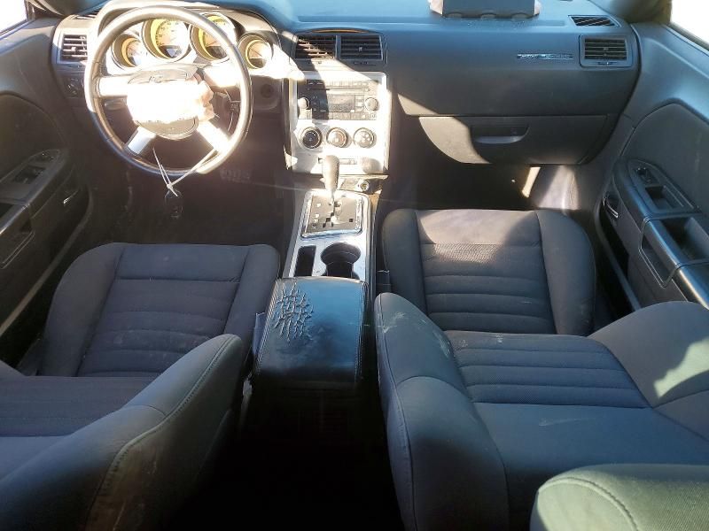 2009 Dodge Challenger se