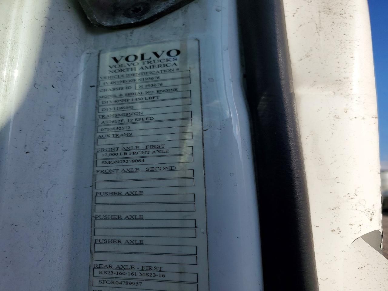 2019 Volvo VNL Semi Truck