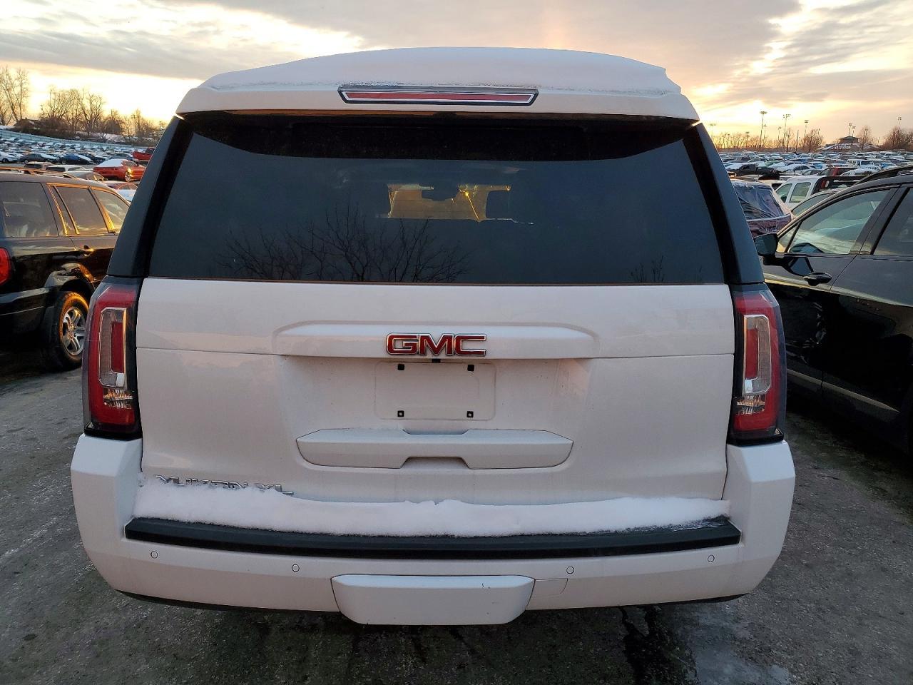 2018 GMC Yukon xl K1500 slt