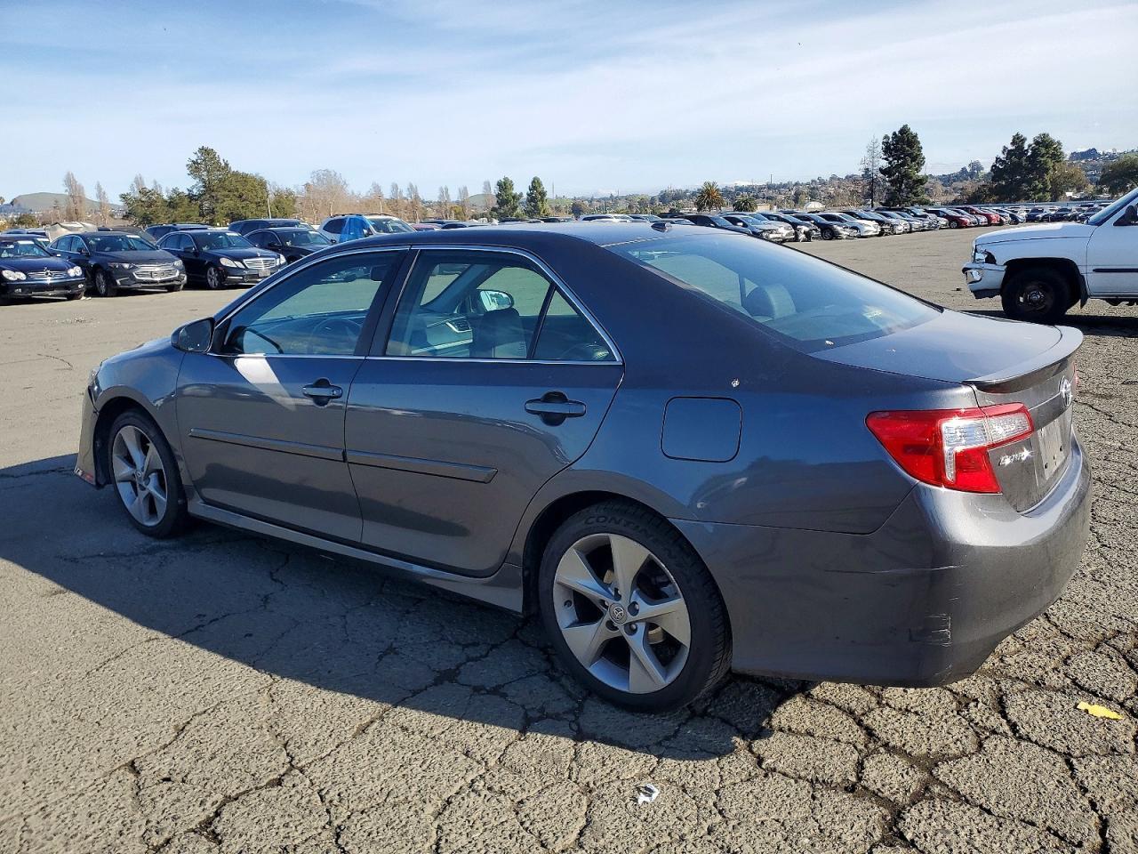 2013 Toyota Camry se