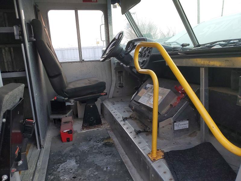 2015 Ford F59 Delivery Truck