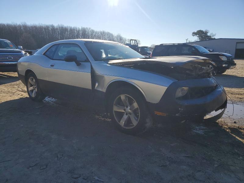 2009 Dodge Challenger se