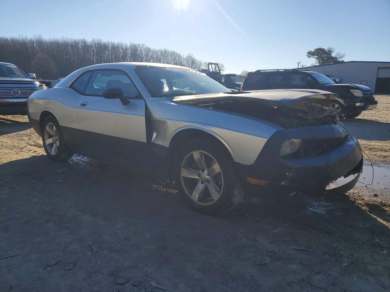 2009 Dodge Challenger se