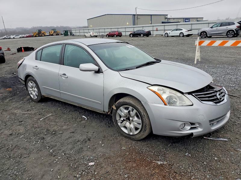 2010 Nissan Altima Base