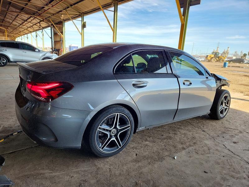 2019 Mercedes-Benz A 220