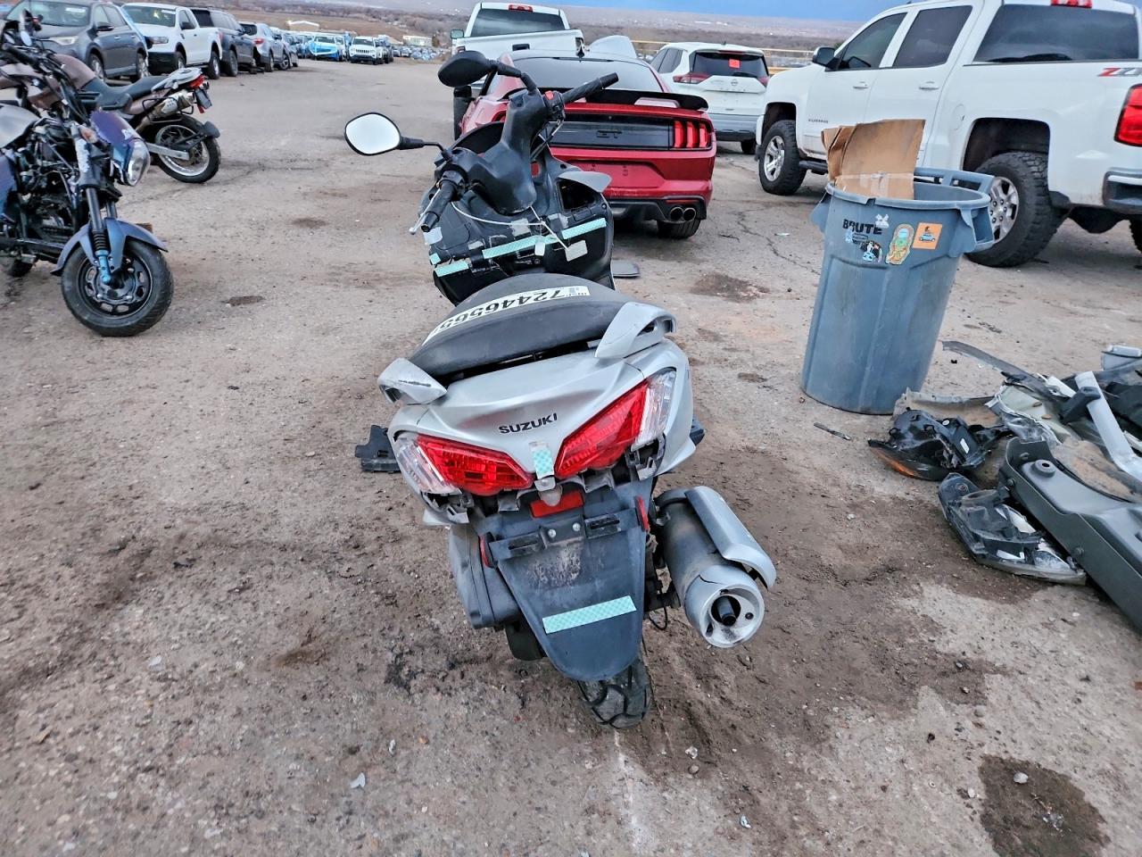 2014 Suzuki UH200