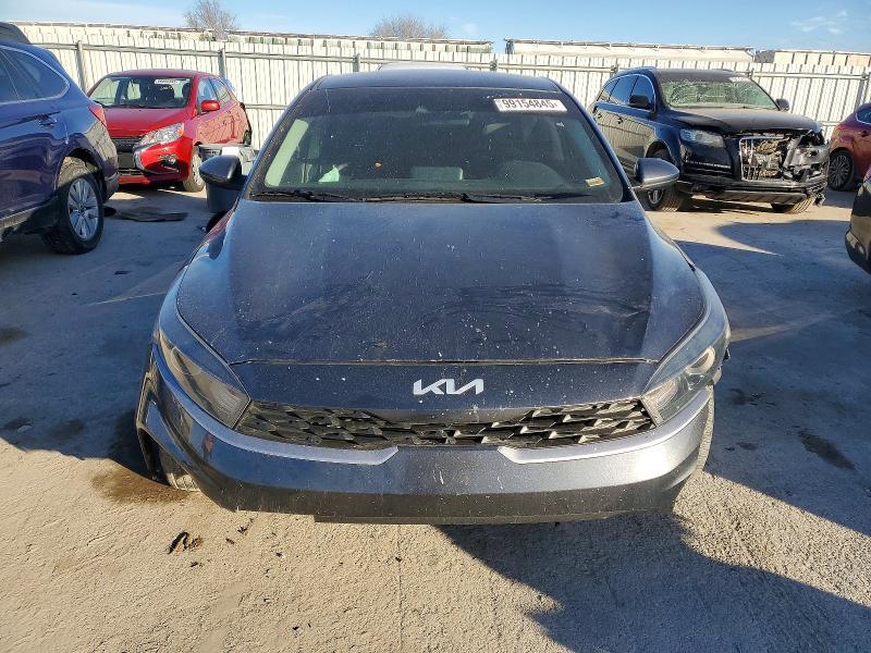 2022 KIA Forte fe