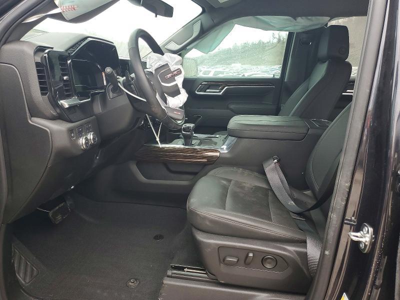 2025 GMC Sierra K1500 Elevation