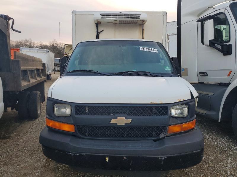 2016 Chevrolet Express Refrigerated BOX Truck