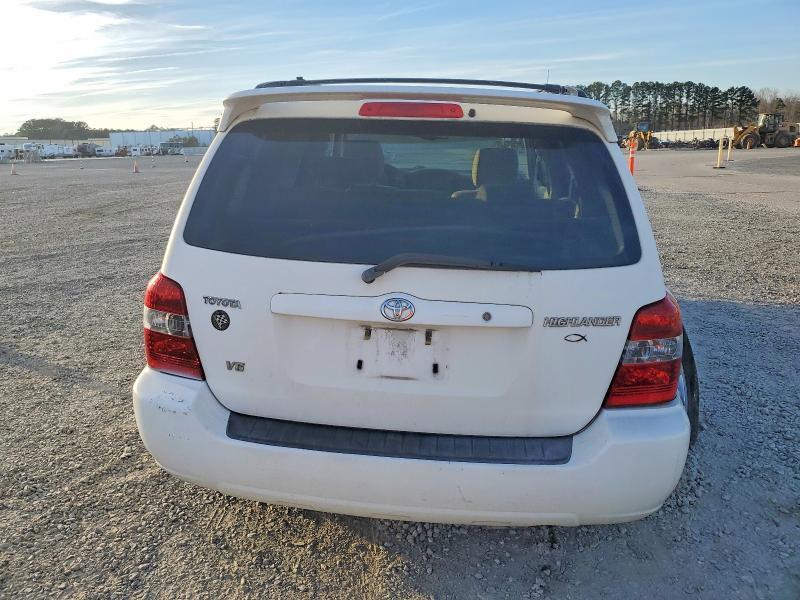 2004 Toyota Highlander Base