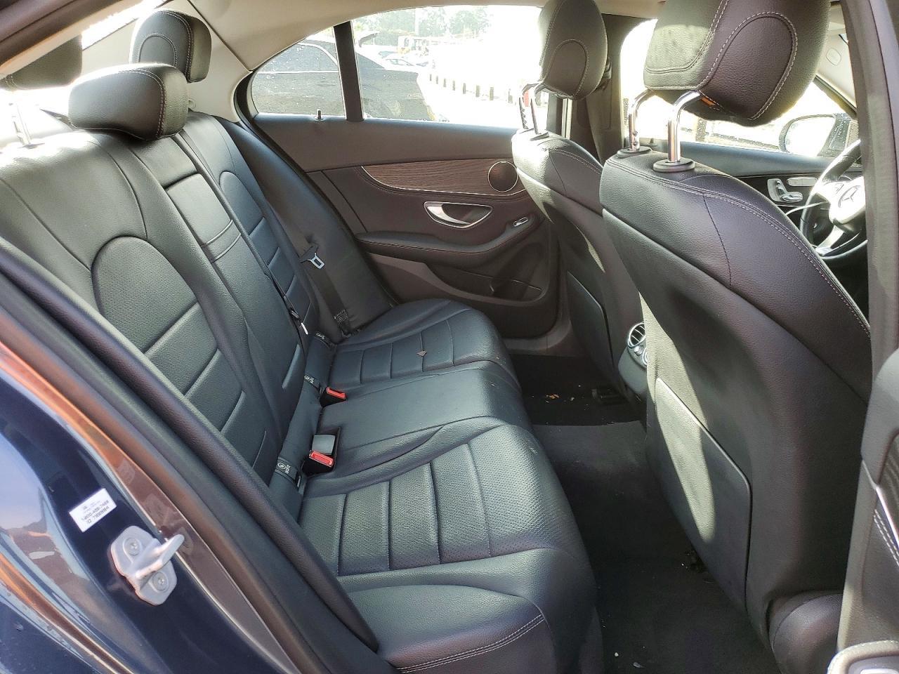 2015 Mercedes-Benz C300