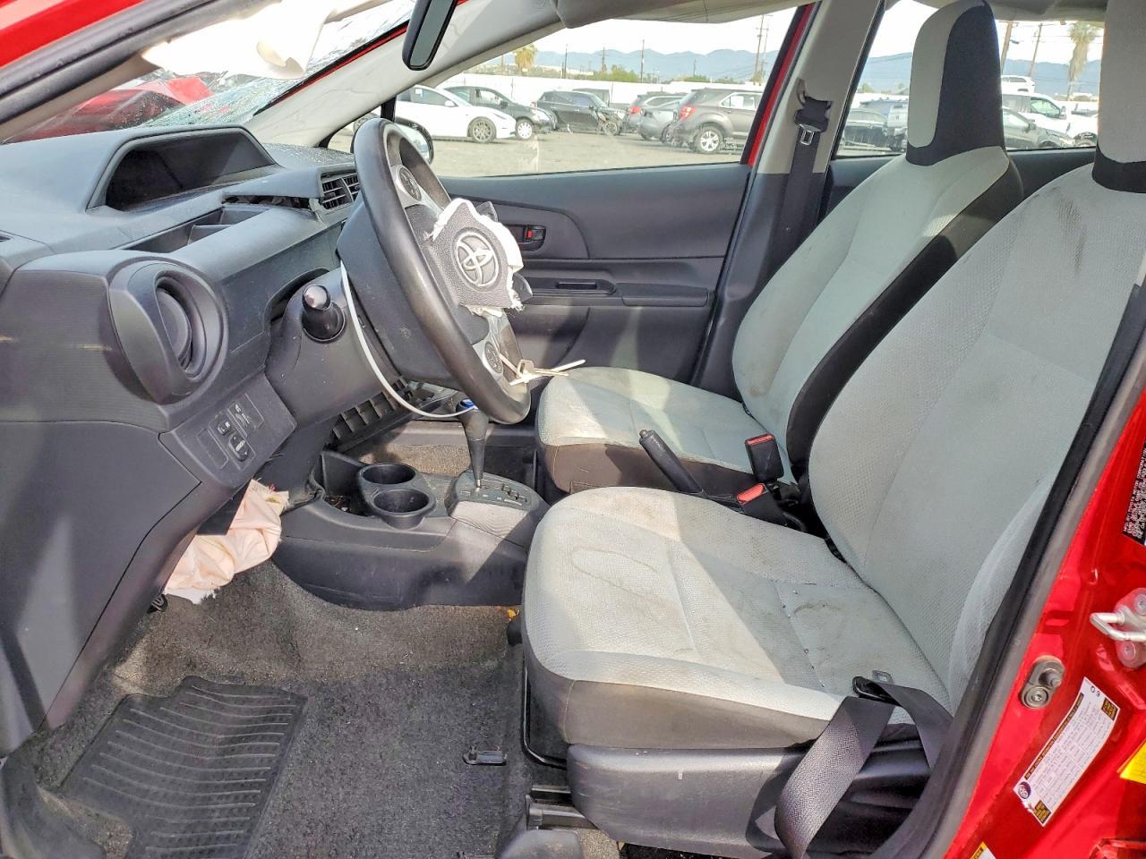 2016 Toyota Prius c