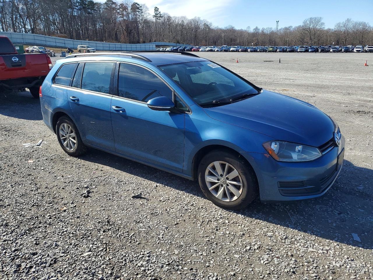 2016 Volkswagen Golf Sportwagen s