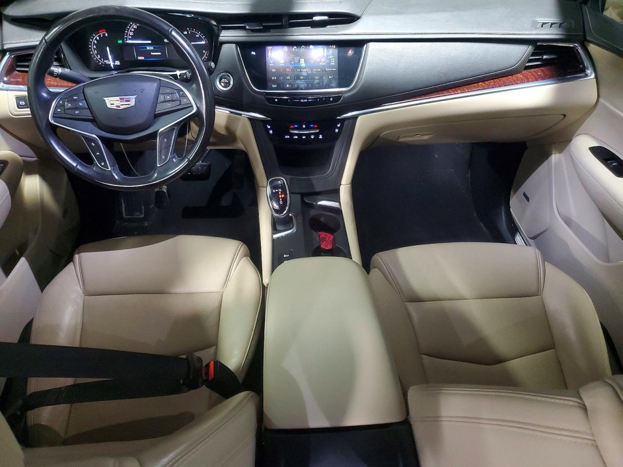 2018 Cadillac XT5 Premium Luxury