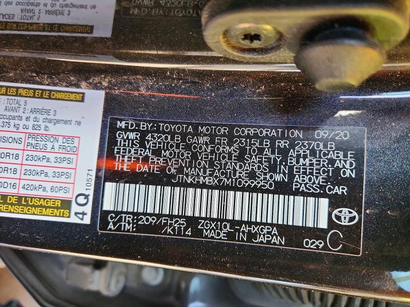2021 Toyota C-hr xle