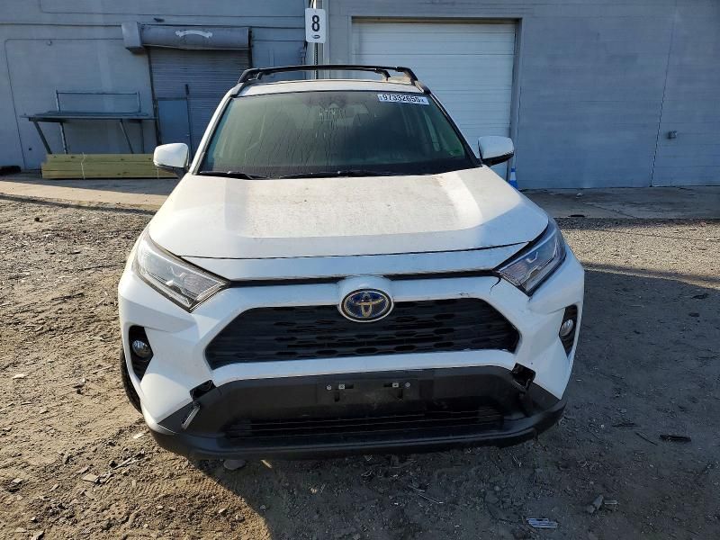 2021 Toyota Rav4 xle