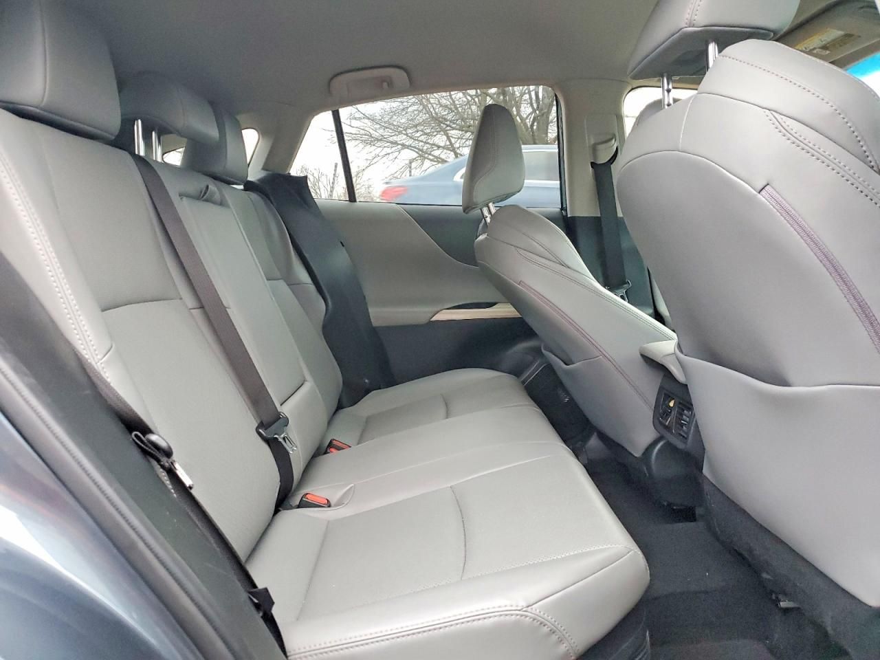 2021 Toyota Venza le