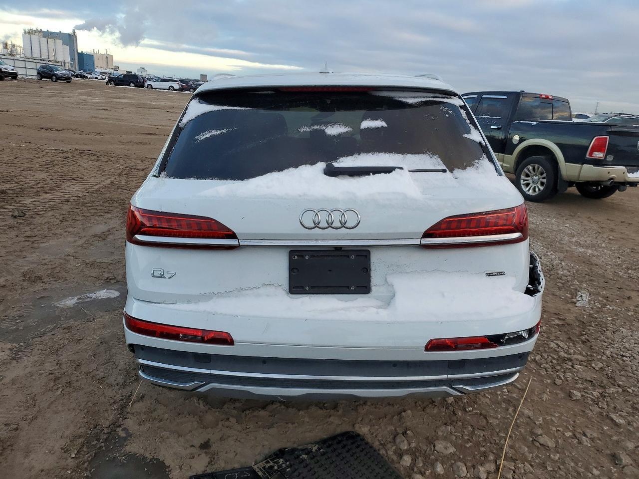 2020 Audi Q7 Premium Plus