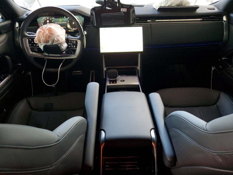 2025 Land Rover Range Rover se