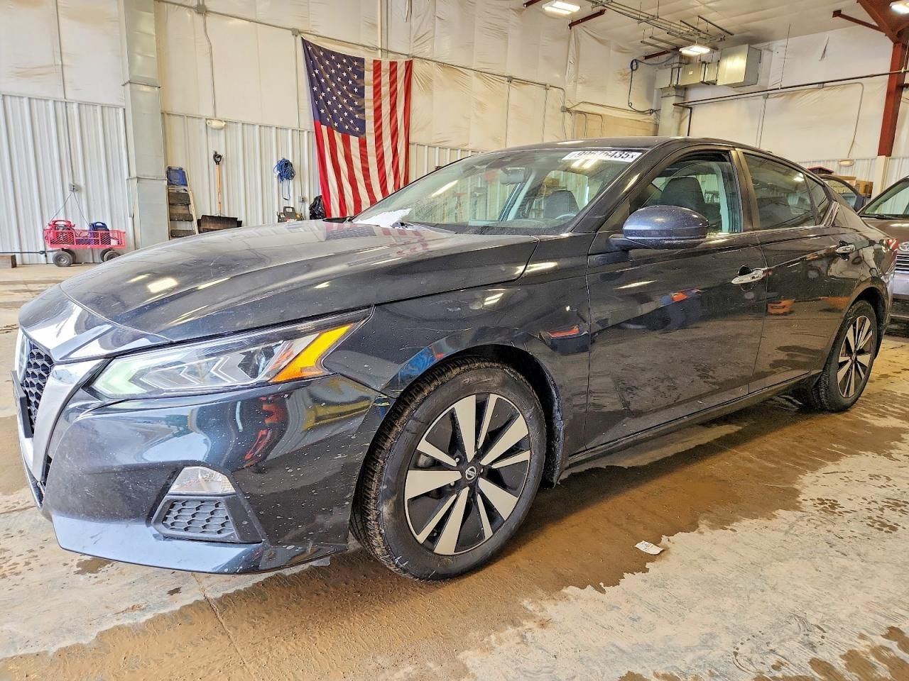 2021 Nissan Altima sv