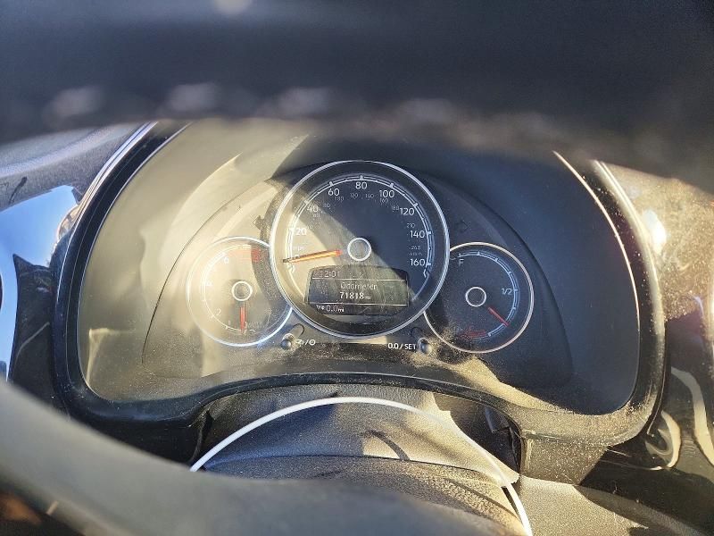 2019 Volkswagen Beetle s