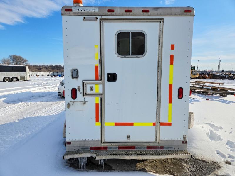 2000 Featherlite Mfg Inc 2000 Featherlite Fiber Optic Splicing Trailer