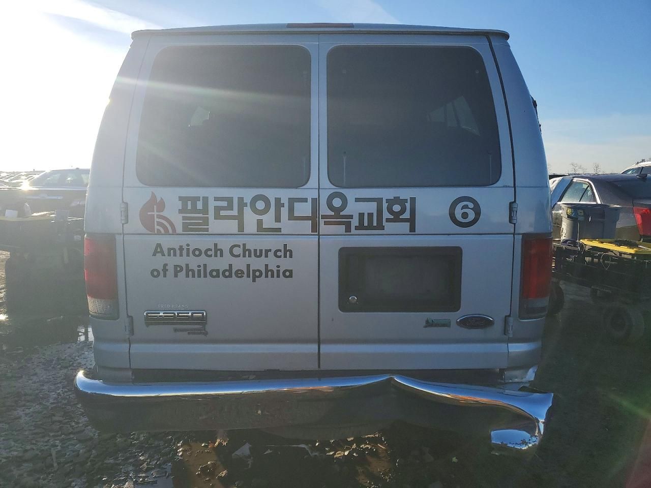 2010 Ford Econoline E350 Super Duty Wagon