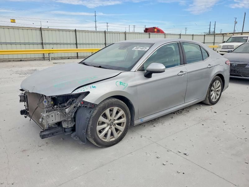 2020 Toyota Camry le