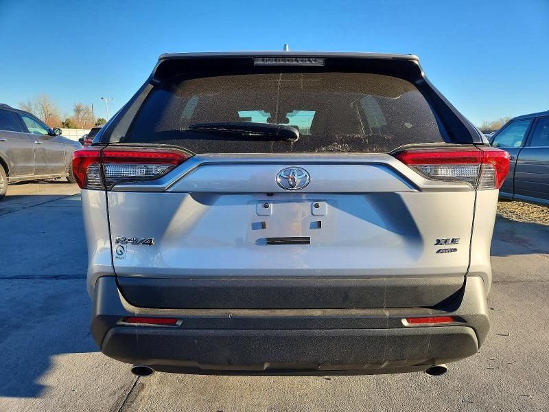 2025 Toyota Rav4 xle