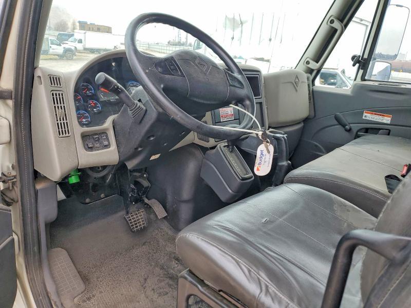 2017 International 4000 4300-box Truck