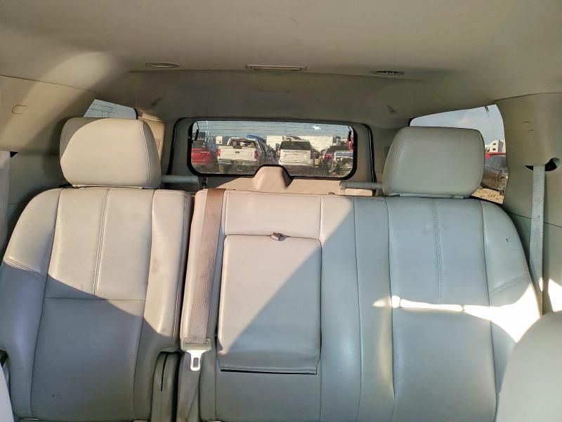 2014 Chevrolet Suburban C1500 lt