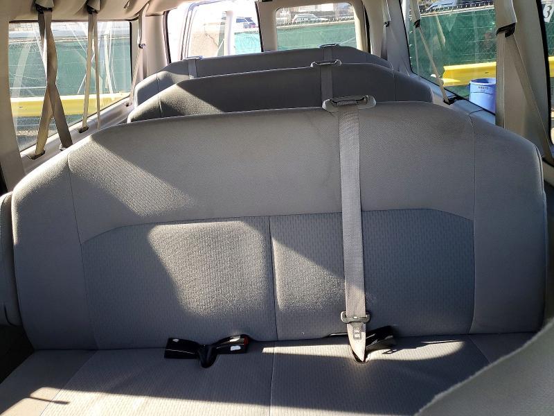 2014 Ford Econoline E350 Super Duty Wagon