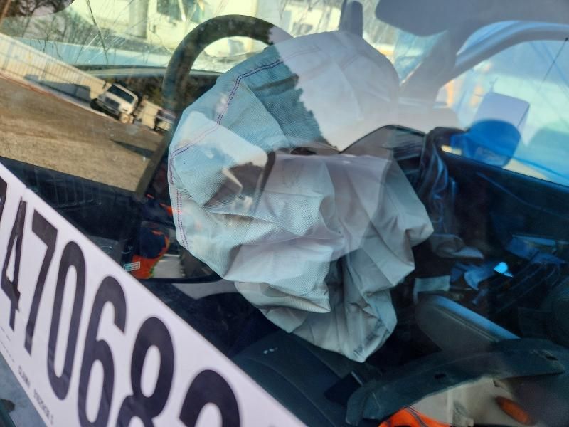 2023 GMC Savana Cut-box Truck