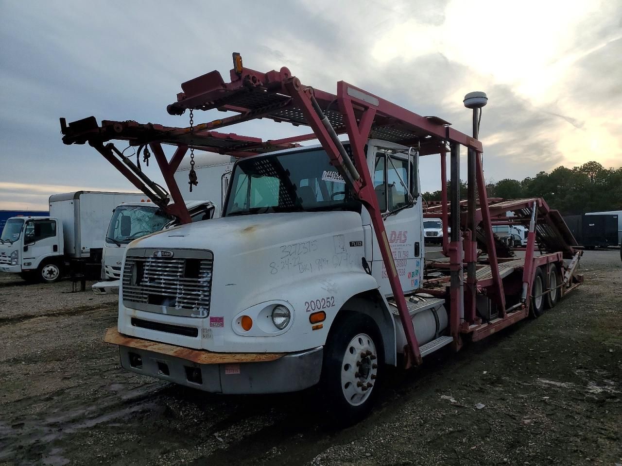2001 Freightliner FL112 Car Carrier Truck