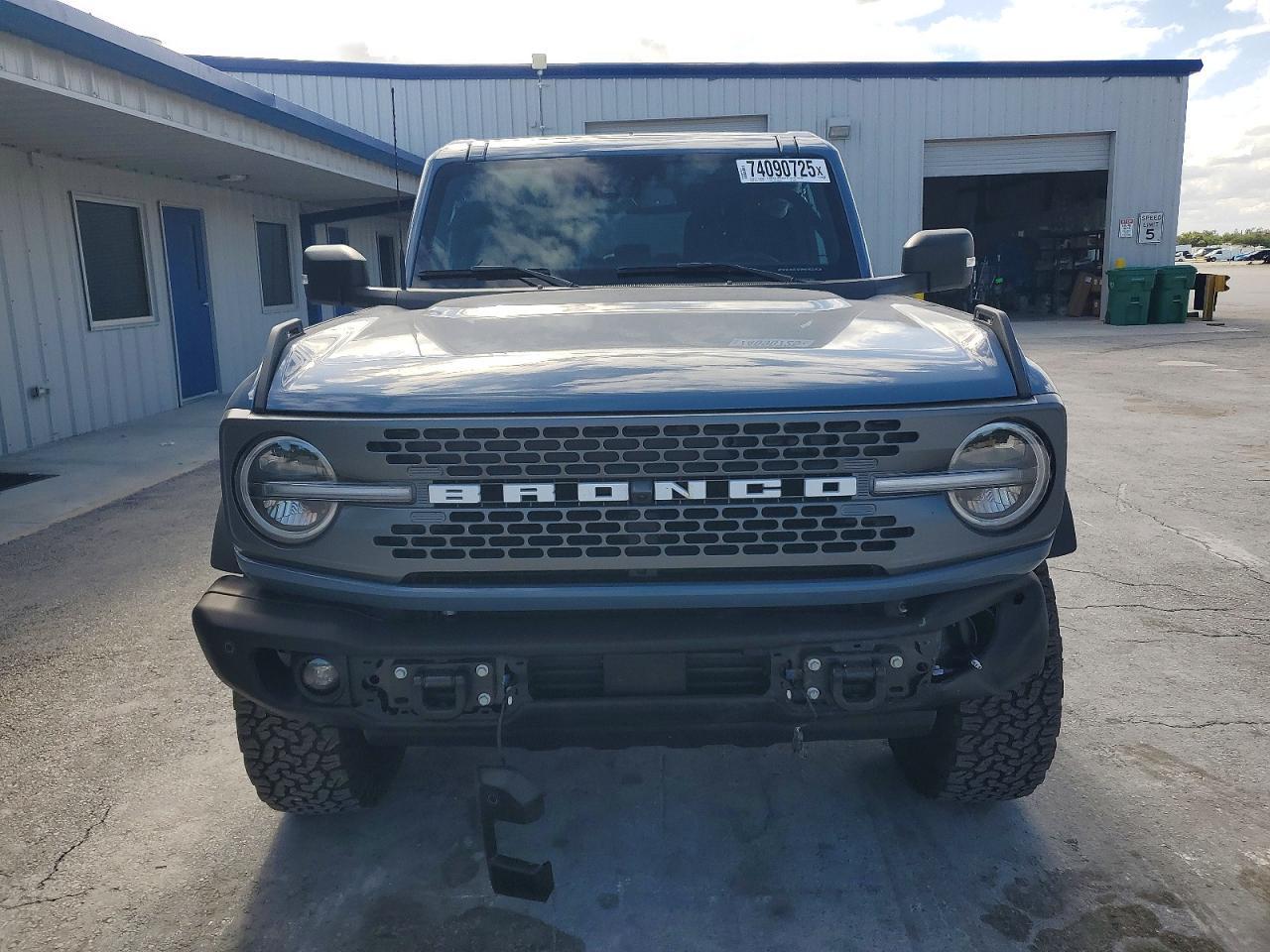 2025 Ford Bronco Badlands