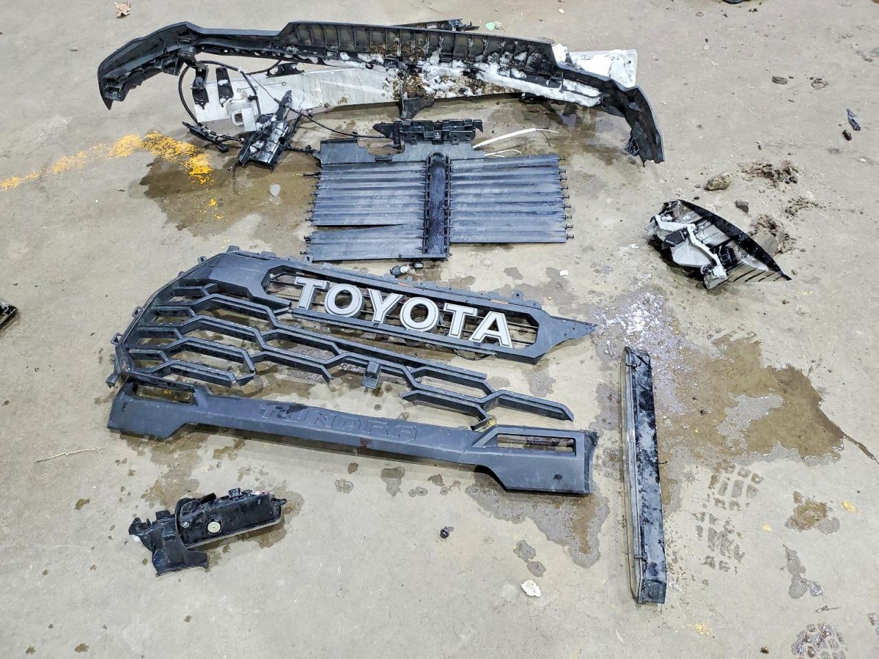 2025 Toyota Tundra SR5