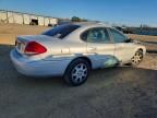 2005 Ford Taurus se