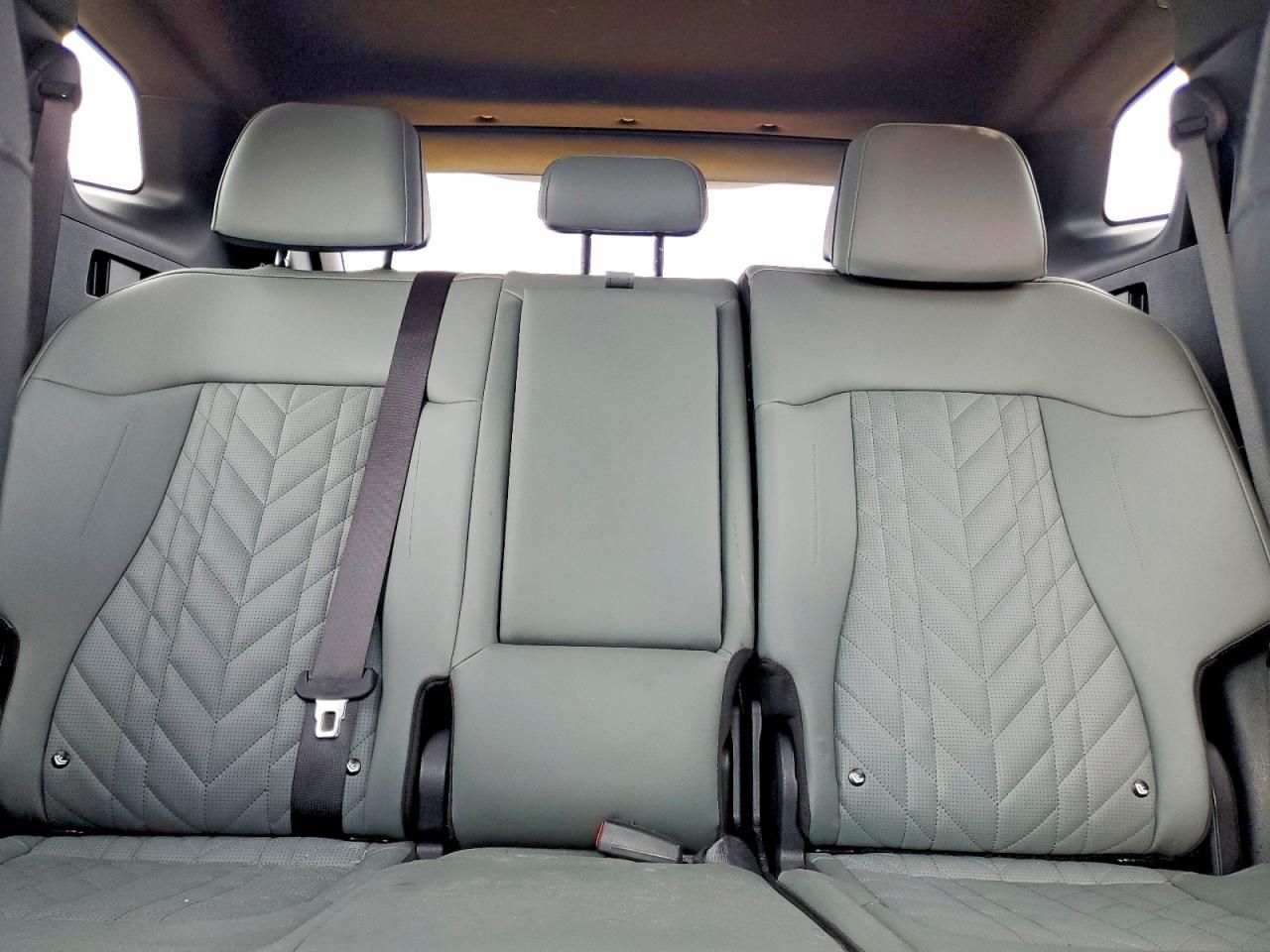 2023 KIA Sportage x Line