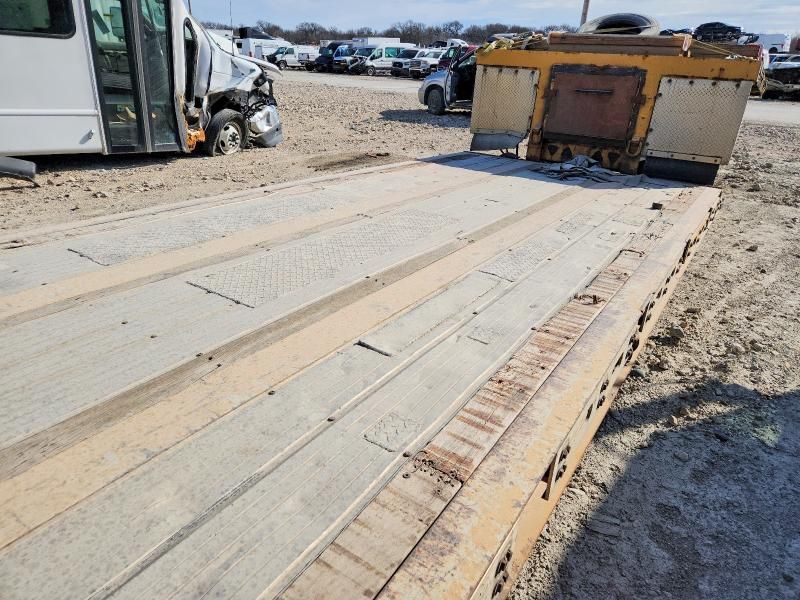 2011 Trail King Lowboy