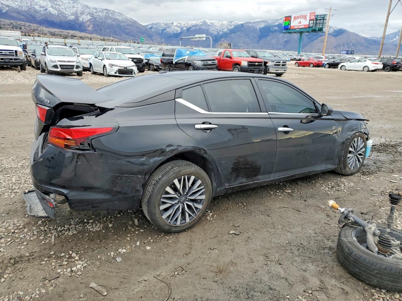 2024 Nissan Altima sv