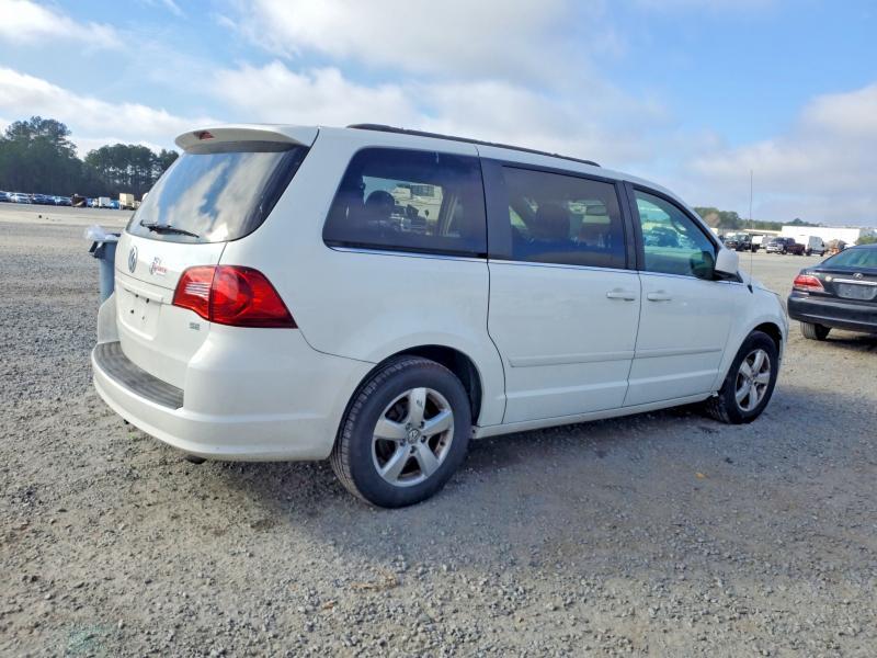 2011 Volkswagen Routan se