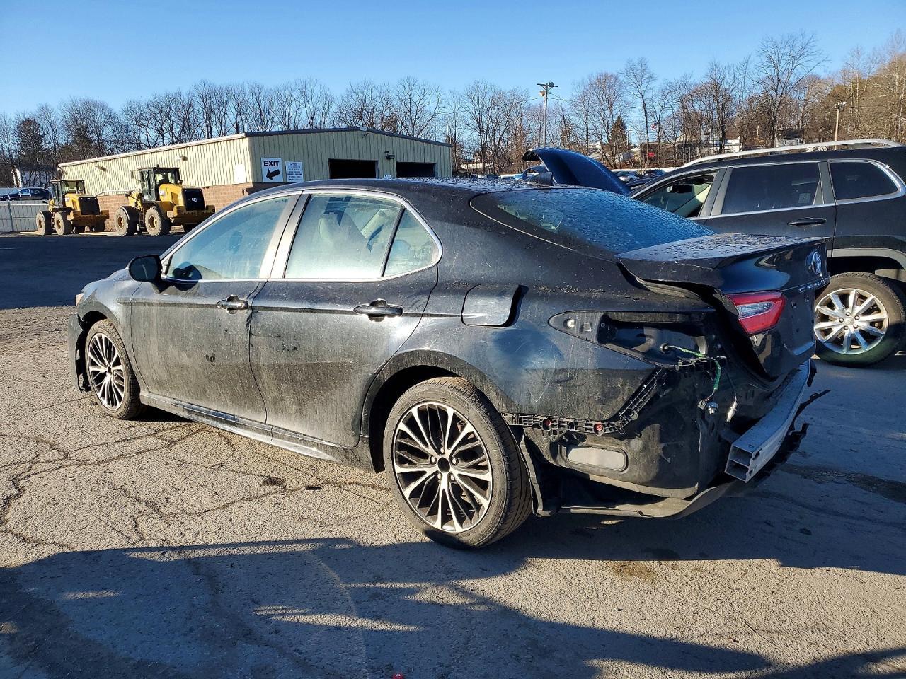 2020 Toyota Camry se