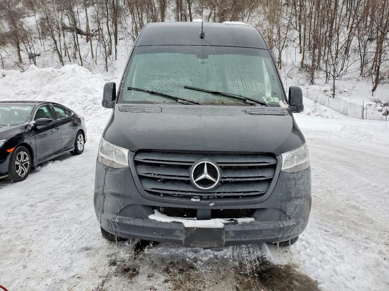 2024 Mercedes-Benz Sprinter 2500