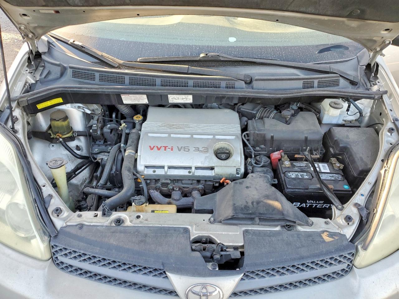 2004 Toyota Sienna ce