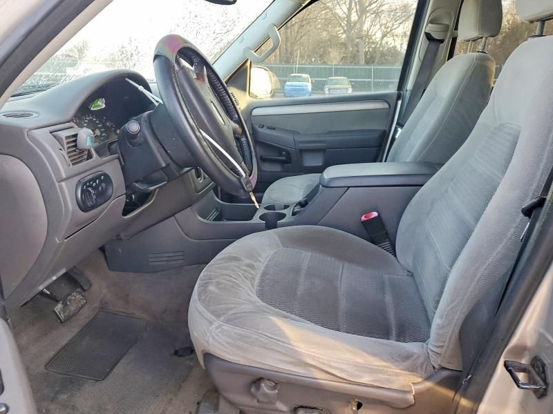 2004 Ford Explorer xlt