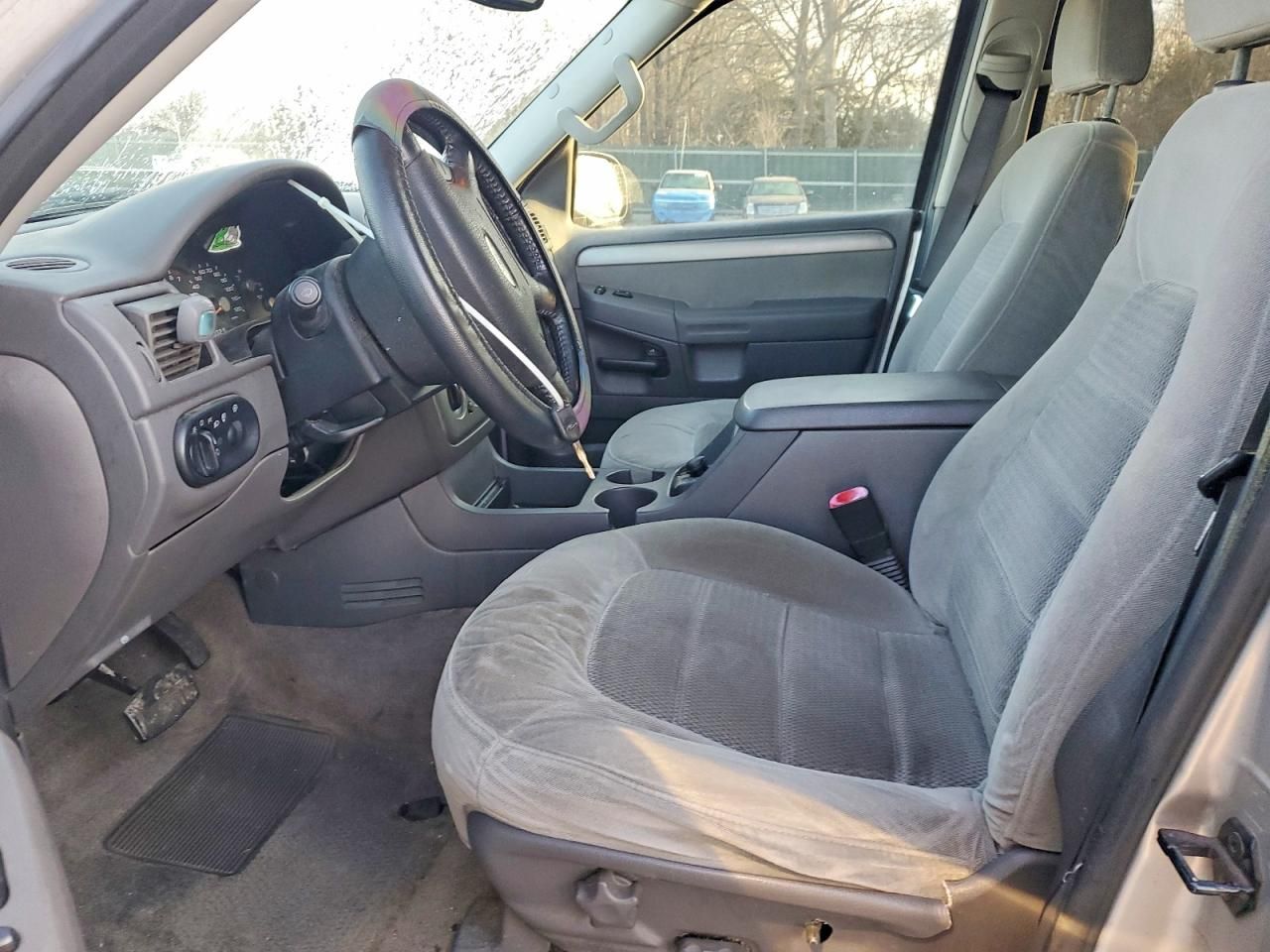 2004 Ford Explorer xlt