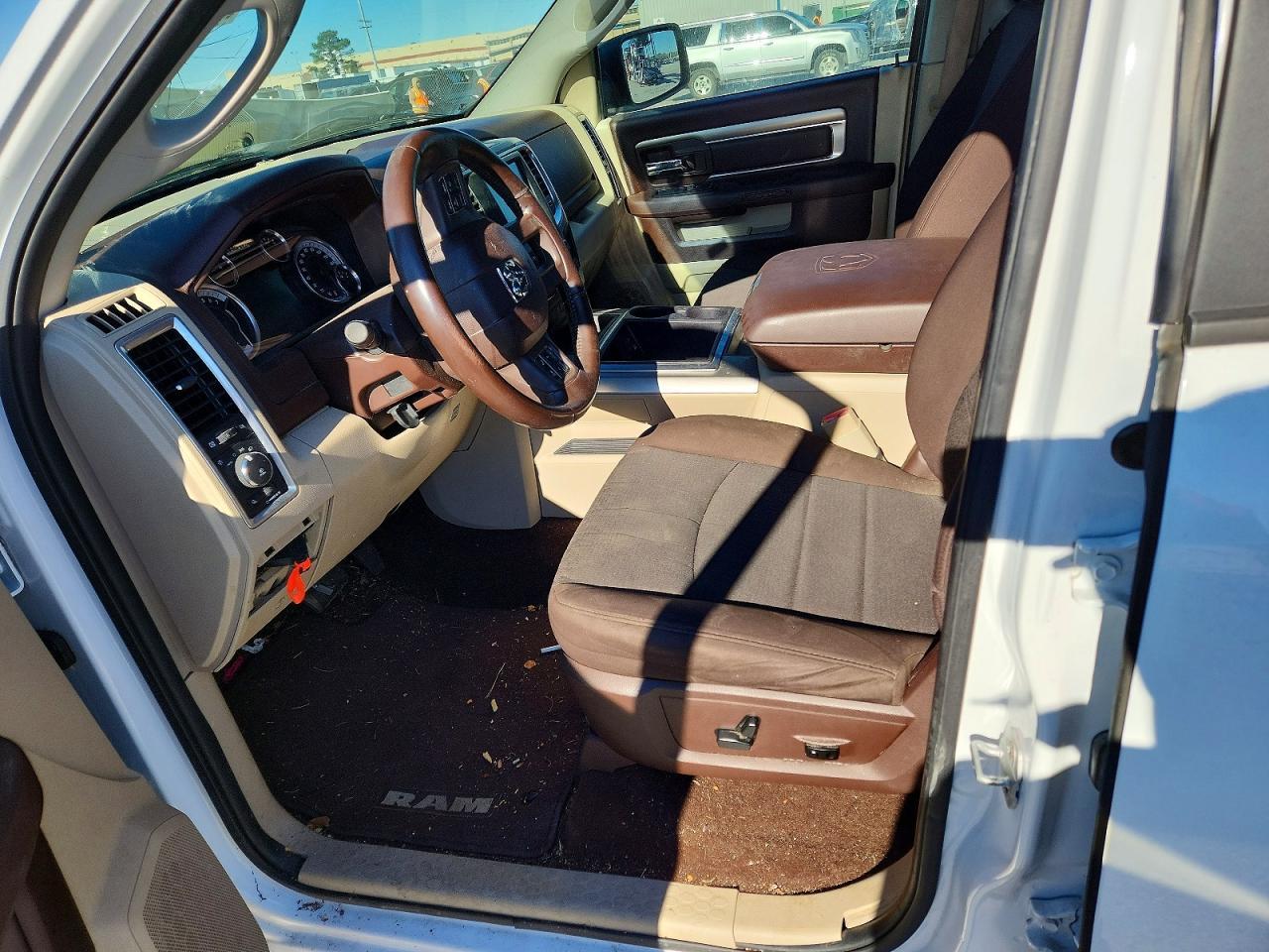 2015 Dodge RAM 1500 SLT