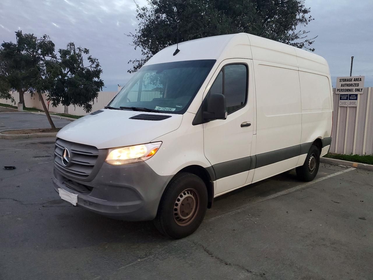 2020 Mercedes-Benz 2020 Mercedes Benz Sprinter 2500 Delivery Van