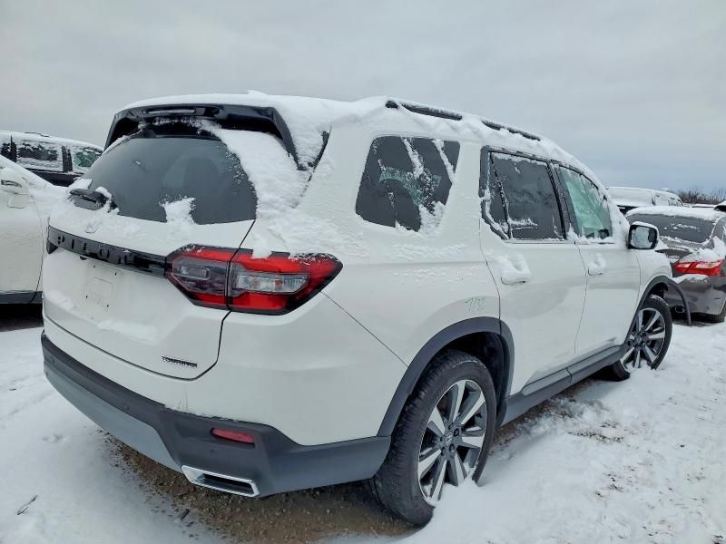 2025 Honda Pilot Touring